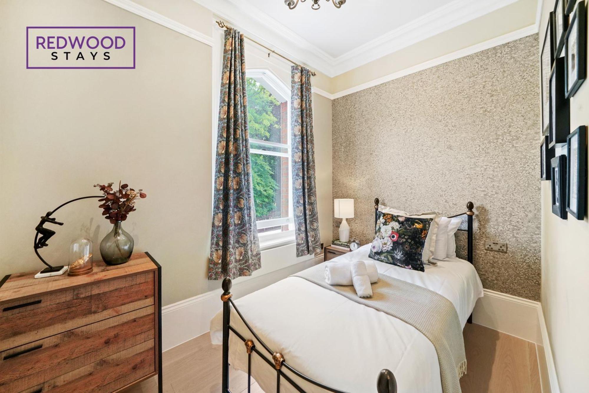 Top Quality 2 Bed 1 Bath Apartments For Contractors By Redwood Stays Reading Bagian luar foto